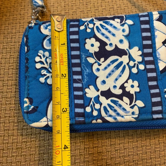 Vera Bradley Blue Lagoon small wristlet wallet - Picture 9 of 12